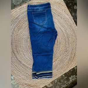 Rafaella Weekend Slimming Jeans. 24W